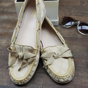 Coach boat shoes tan size 11 perfect condition